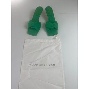 Elegant and Chic Good American Green Terry 001 Slip Ons GA353T-X NIB Size 8